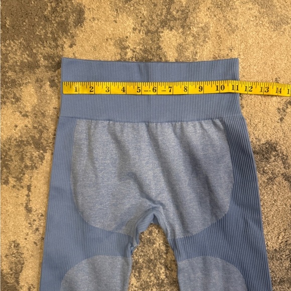 Women’s Blue Prettylittlething Leggings - Picture 3 of 6